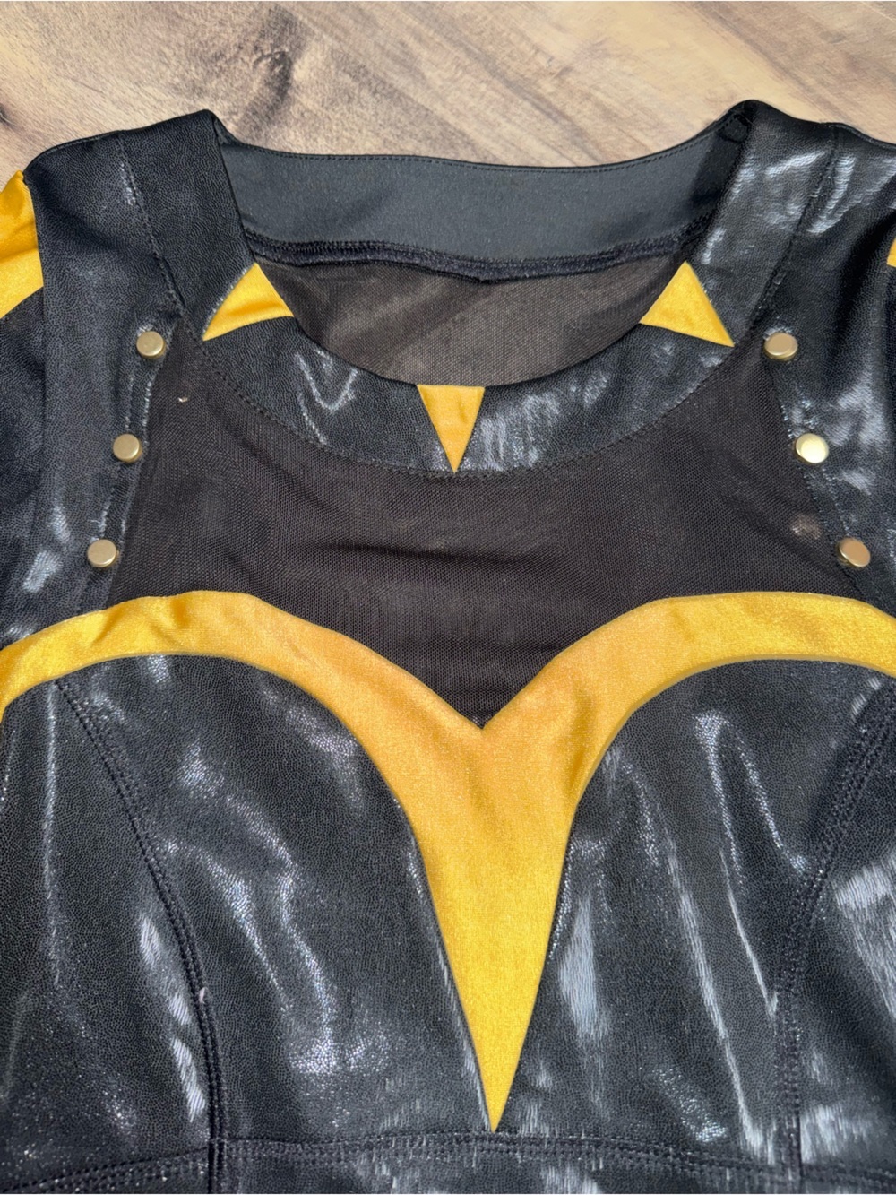Crowned Athletics Queen Panther LS Top XS Marvel - Picture 4 of 12